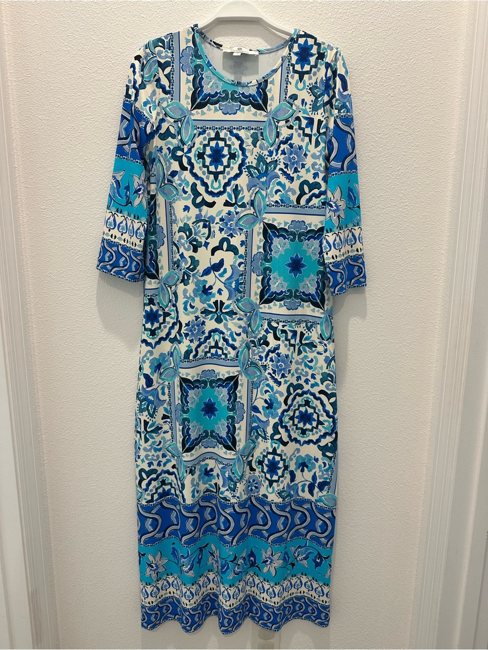Blue & White Print Maxi Dress with Three-Quarter Sleeves